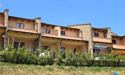 VILLETTA A SCHIERA  A BASTARDO